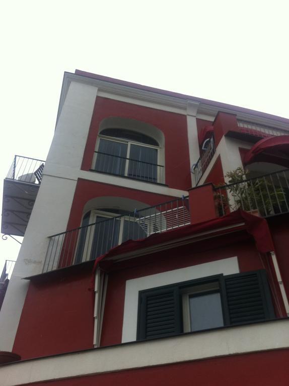 Hotel Villa Iulia Ventotene Bagian luar foto